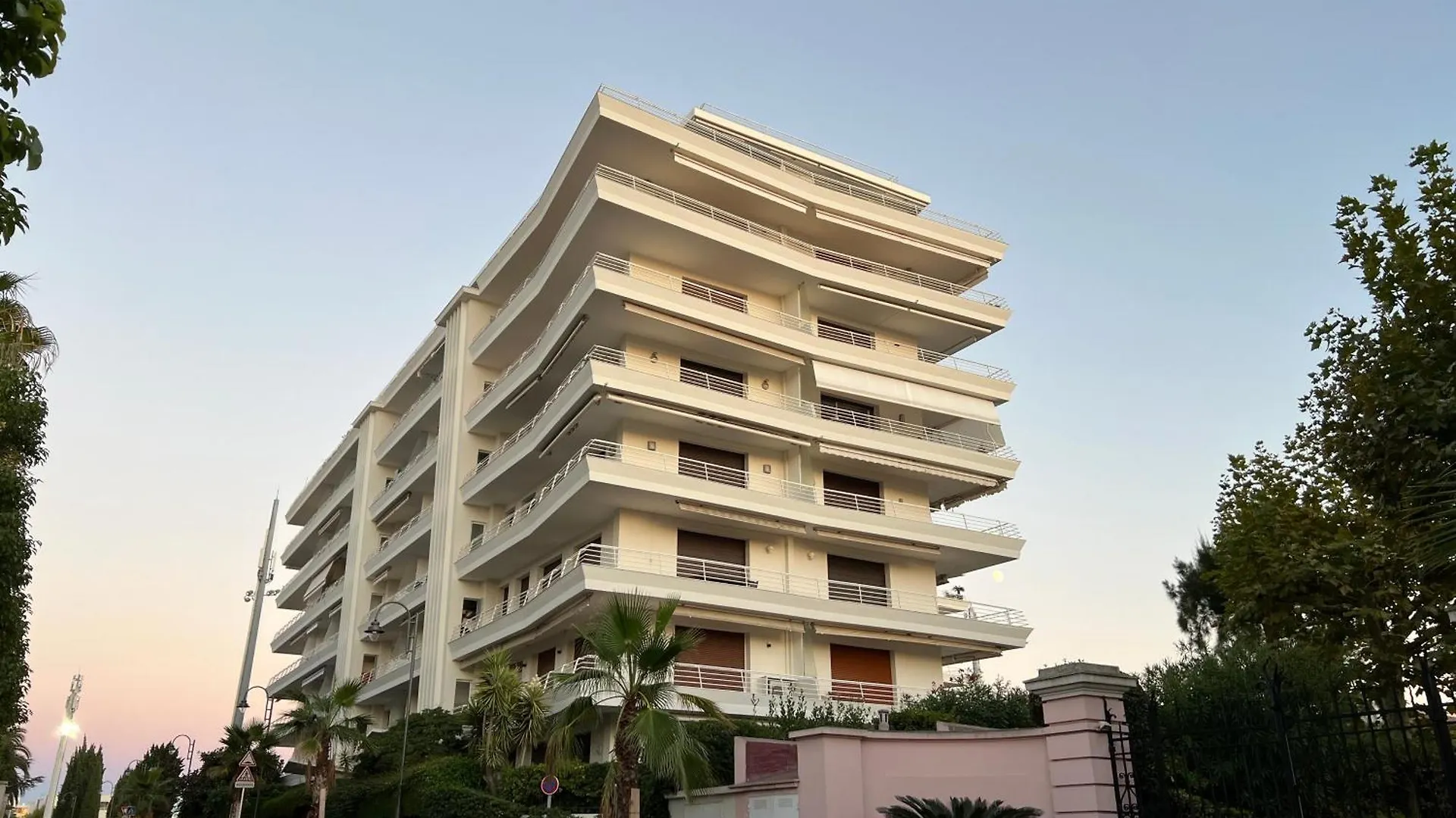Heavnstay Suites Cannes Croisette