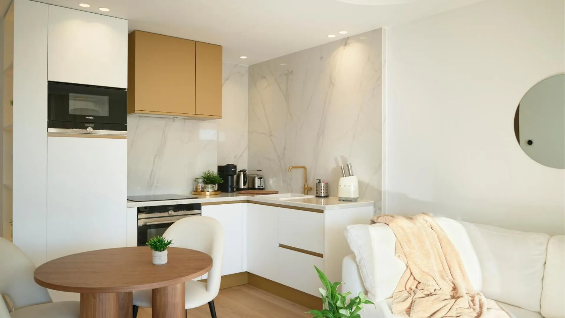 Heavnstay Suites Cannes Croisette Apartment