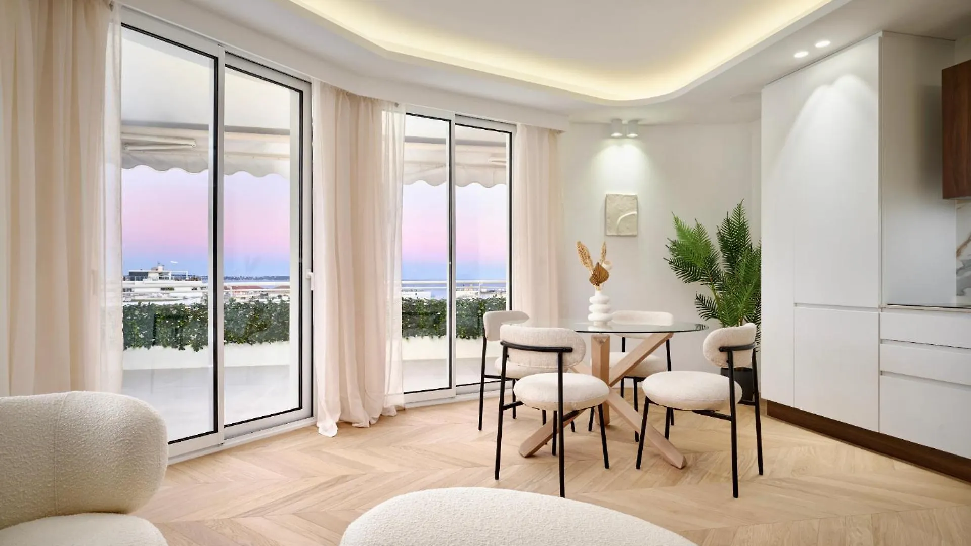 Heavnstay Suites Cannes Croisette 0*,